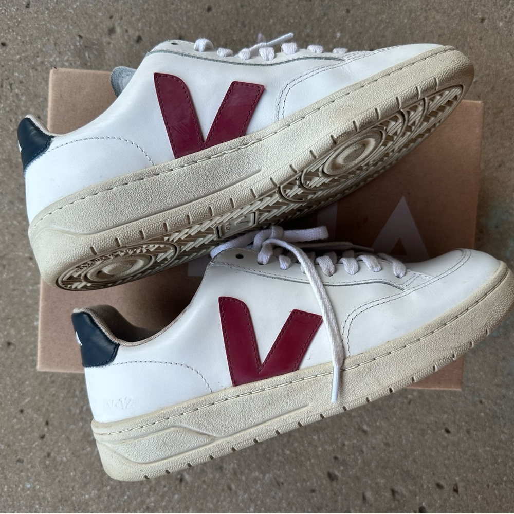 V12 Leather VEJA shoes -extra white nautico - size 39